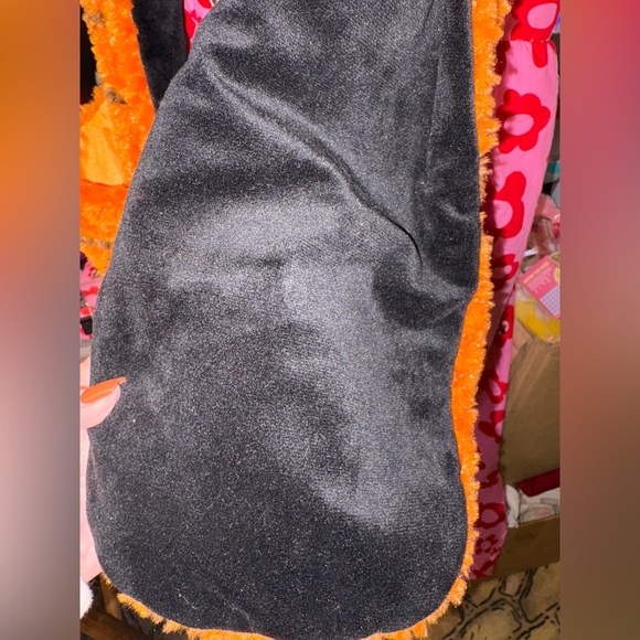 Orange Tiger Plush Kids Hat - Picture 4 of 4